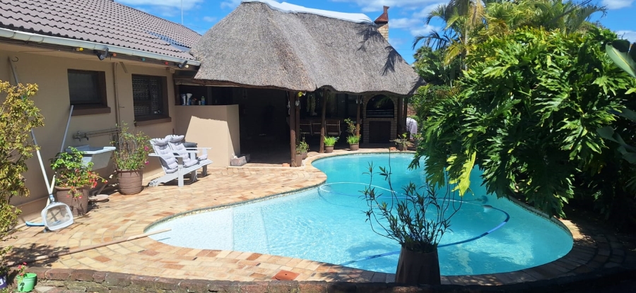 4 Bedroom Property for Sale in Beacon Bay Eastern Cape